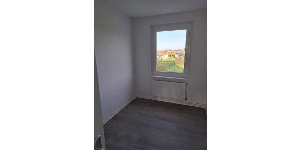 Etagenwohnung Gustow - 3 Zimmer, 63 m&sup2;, 413&euro; | Angebot:25747296