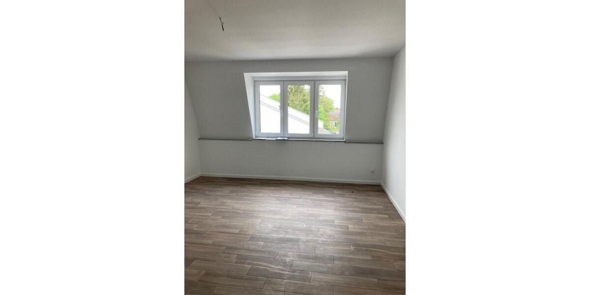 Dachgeschoßwohnung Königs Wusterhausen - 3 Zimmer, 92 m&sup2;, 1.387&euro; | Angebot:19456427