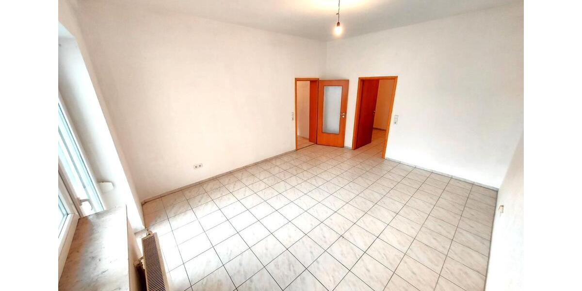 Erdgeschoßwohnung Oettingen in Bayern - 4 Zimmer, 85 m&sup2;, 755&euro; | Angebot:26006535