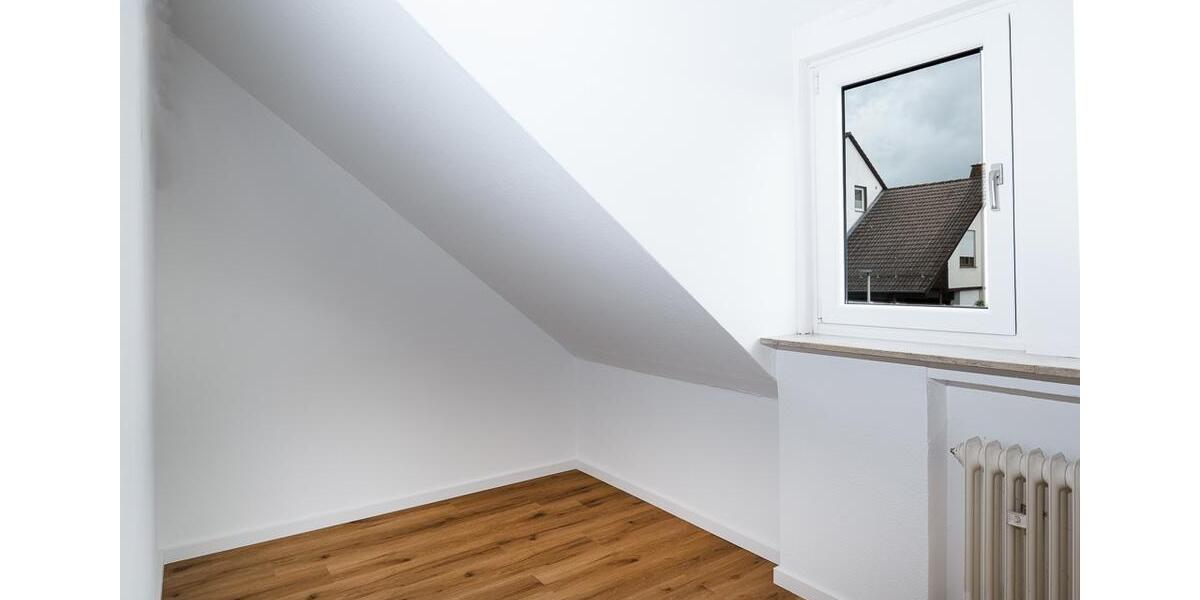 Dachgeschoßwohnung Bad Zwesten - 4 Zimmer, 115 m&sup2;, 730&euro; | Angebot:26670904