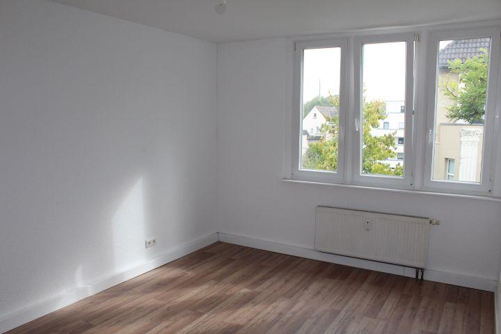 Etagenwohnung Hilden - 2 Zimmer, 68 m&sup2;, 780&euro; | Angebot:24874378