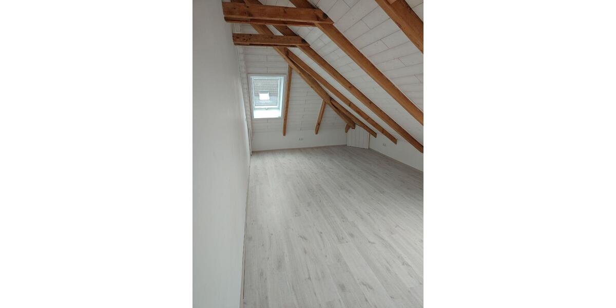 Einfamilienhaus Heide - 5 Zimmer, 159 m&sup2;, 1.600&euro; | Angebot:26603454