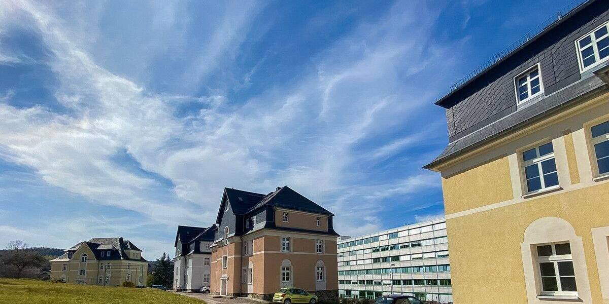 Großzügige, komplett sanierte 5-Raum-Wohnung mit zwei Bädern in Gornsdorf!! 5 zimmer