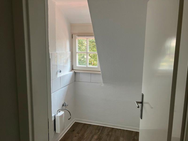 Individuelle 3-Zimmer-Dachgeschosswohnung in guter Wohnlage zimmer