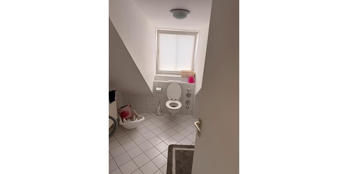 Dachgeschoßwohnung Gilching - 2 Zimmer, 50 m&sup2;, 1.350&euro; | Angebot:26604786