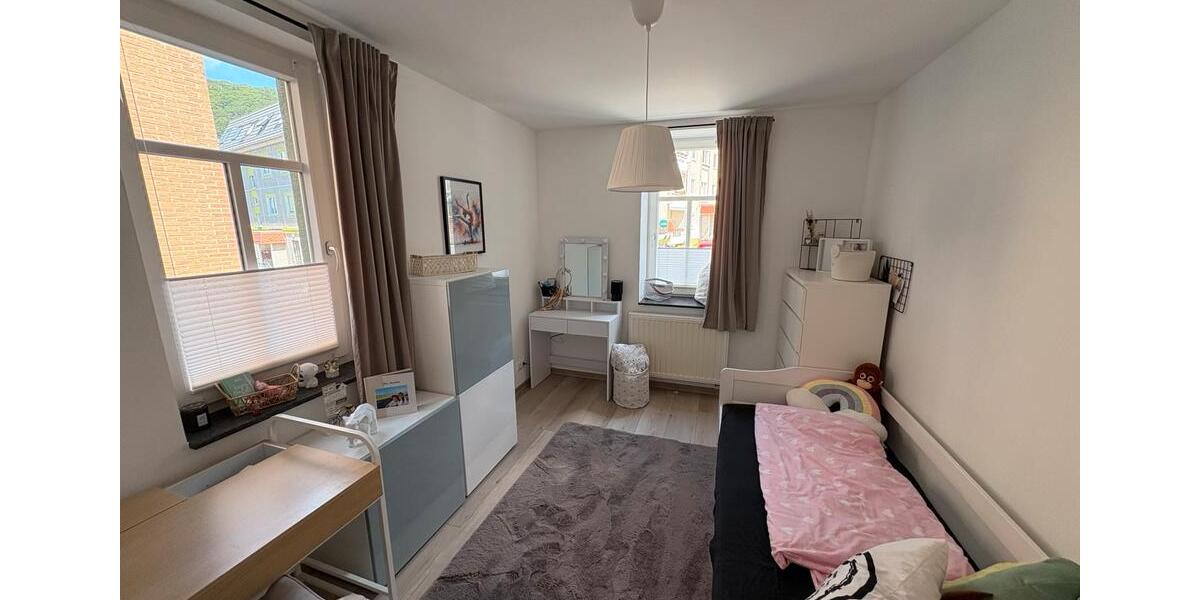 Erdgeschoßwohnung Suhl - 4 Zimmer, 110 m&sup2;, 1.100&euro; | Angebot:25310136