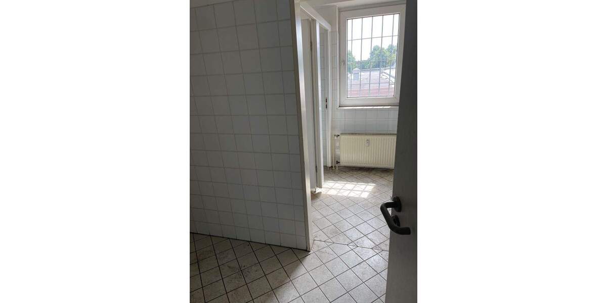 Gewerbeobjekt Krefeld Kempener Feld/Baakeshof - 2.580&euro; | Angebot:25870225