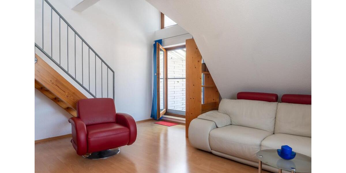 3-Zimmer-Maisonette-Wohnung mit TV, Wlan, Küche mit Essplatz, Galerie, BadWc, Waschmaschine, Parkplatz und Balkon 3 zimmer