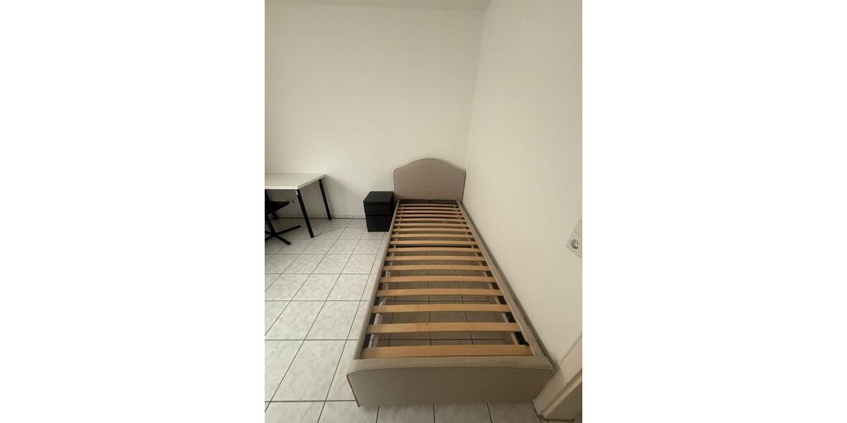 Wohnen auf Zeit Werl - 3 Zimmer, 14 m&sup2;, 470&euro; | Angebot:25883696