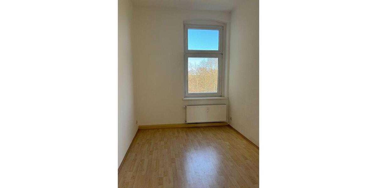 Etagenwohnung Eberswalde - 4 Zimmer, 104 m&sup2;, 940&euro; | Angebot:25351192