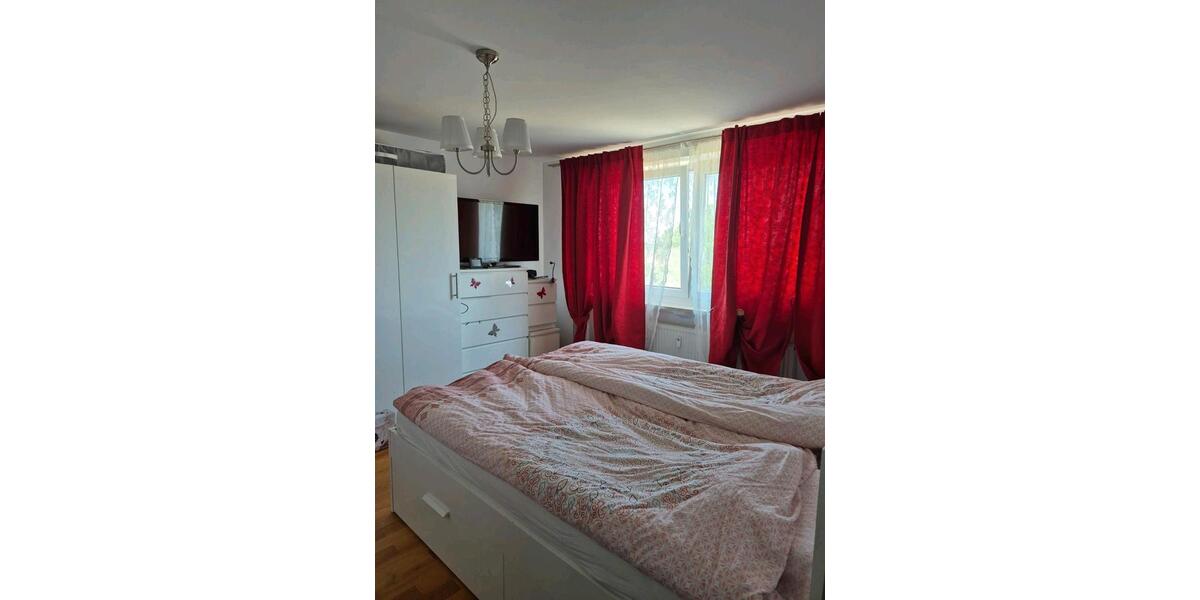 Etagenwohnung Puchheim - 4 Zimmer, 96 m&sup2;, 1.750&euro; | Angebot:24773560