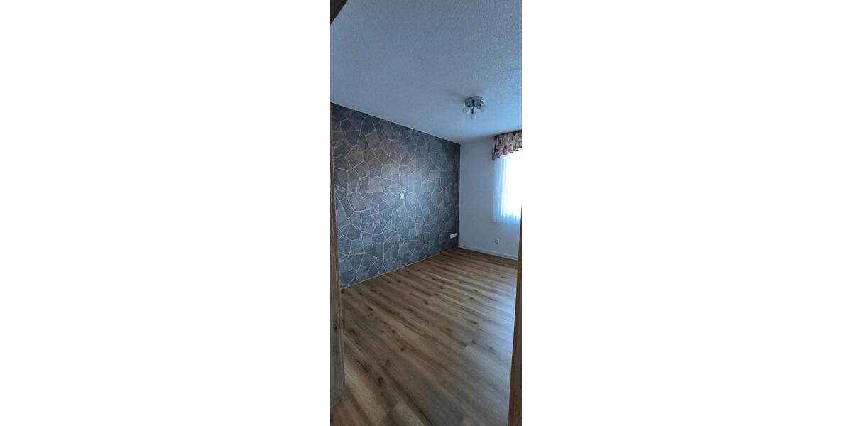 Erdgeschoßwohnung Stadtroda - 2 Zimmer, 69 m&sup2;, 459&euro; | Angebot:24826873