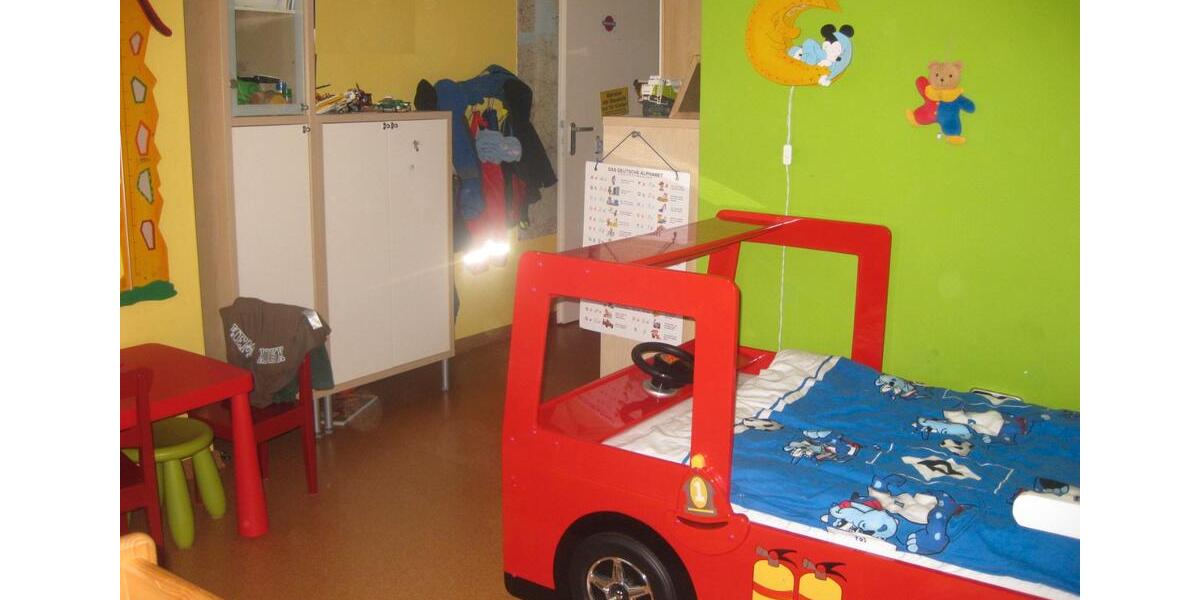 Dachgeschoßwohnung Burg (Dithmarschen) - 3 Zimmer, 125 m&sup2;, 996&euro; | Angebot:26039317