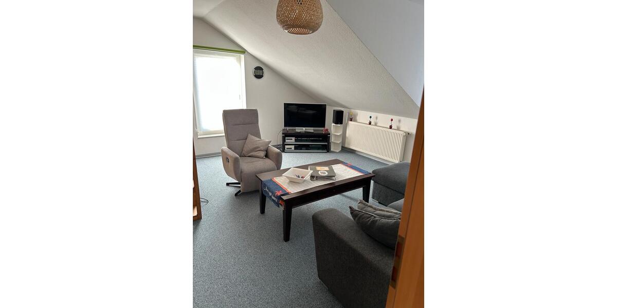 Dachgeschoßwohnung Leer (Ostfriesland) - 3 Zimmer, 50 m&sup2;, 650&euro; | Angebot:26248123