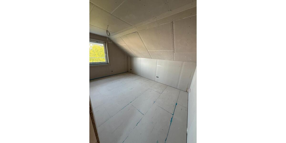 Doppelhaushälfte Ehrenkirchen - 2 Zimmer, 125 m&sup2;, 2.300&euro; | Angebot:26264094