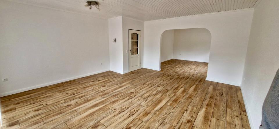 Erdgeschoßwohnung Heide - 3 Zimmer, 100 m&sup2;, 1.020&euro; | Angebot:26624185