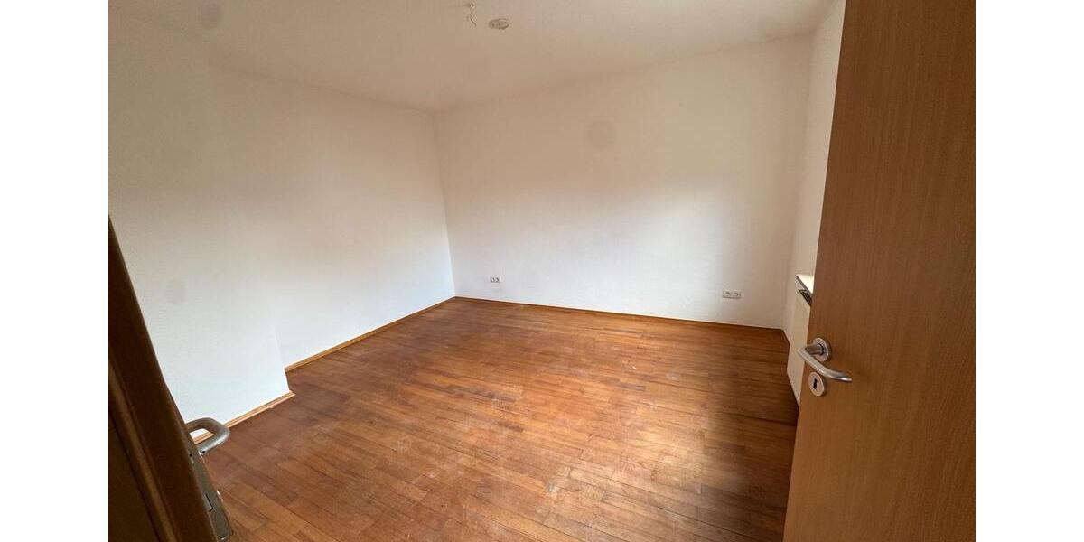 Maisonettenwohnung Baunach - 5 Zimmer, 128 m&sup2;, 1.300&euro; | Angebot:26539979
