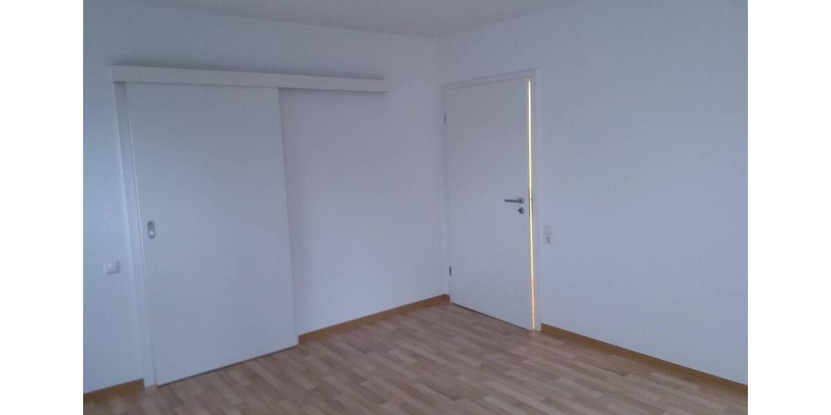 Erdgeschoßwohnung Rinteln - 2 Zimmer, 73 m&sup2;, 547&euro; | Angebot:24933505
