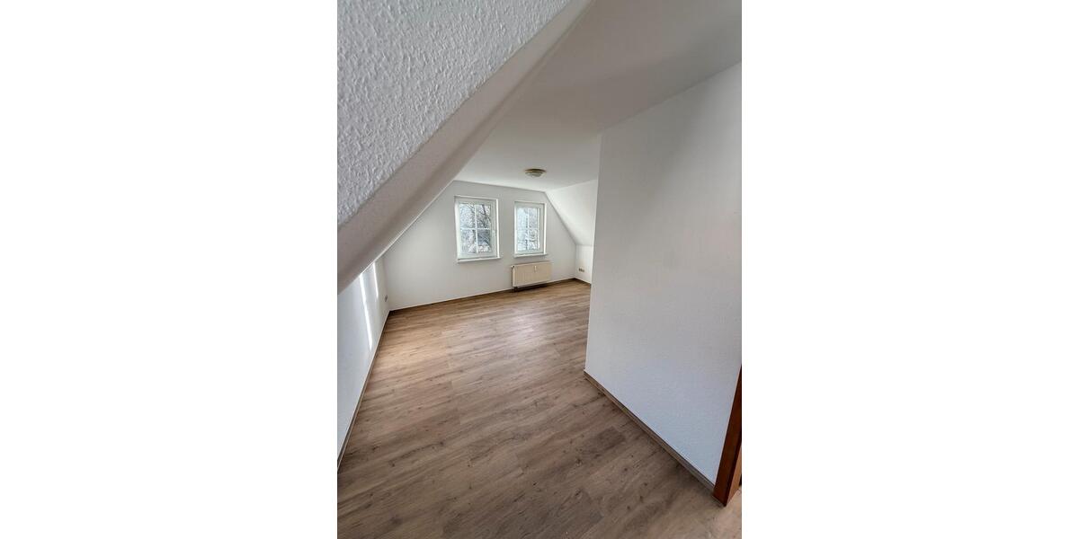 Dachgeschoßwohnung Schleusingen - 1 Zimmer, 55 m&sup2;, 405&euro; | Angebot:23898640