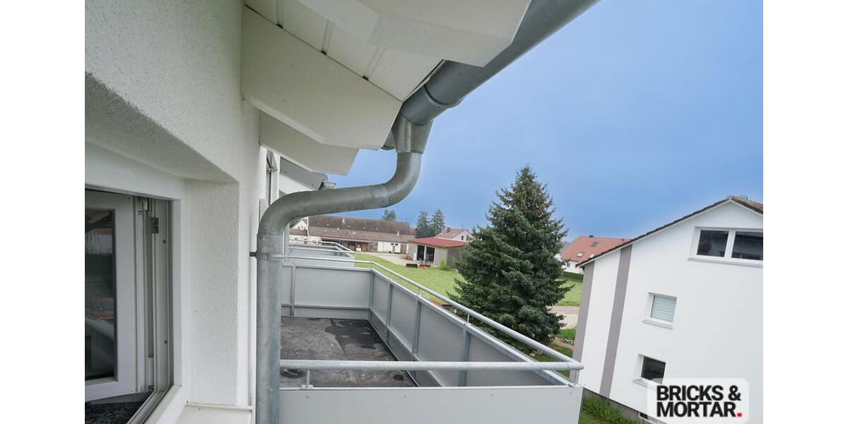 Dachgeschoßwohnung Deiningen - 4 Zimmer, 95 m&sup2;, 1.060&euro; | Angebot:23880826