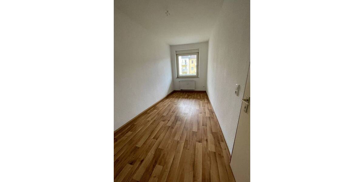 Zimmer Nürnberg Gibitzenhof - 3 Zimmer, 75 m&sup2;, 601&euro; | Angebot:26293216