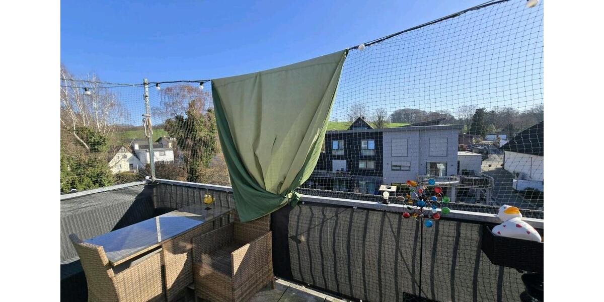 Dachgeschoßwohnung Rösrath - 3 Zimmer, 89 m&sup2;, 1.200&euro; | Angebot:25545185