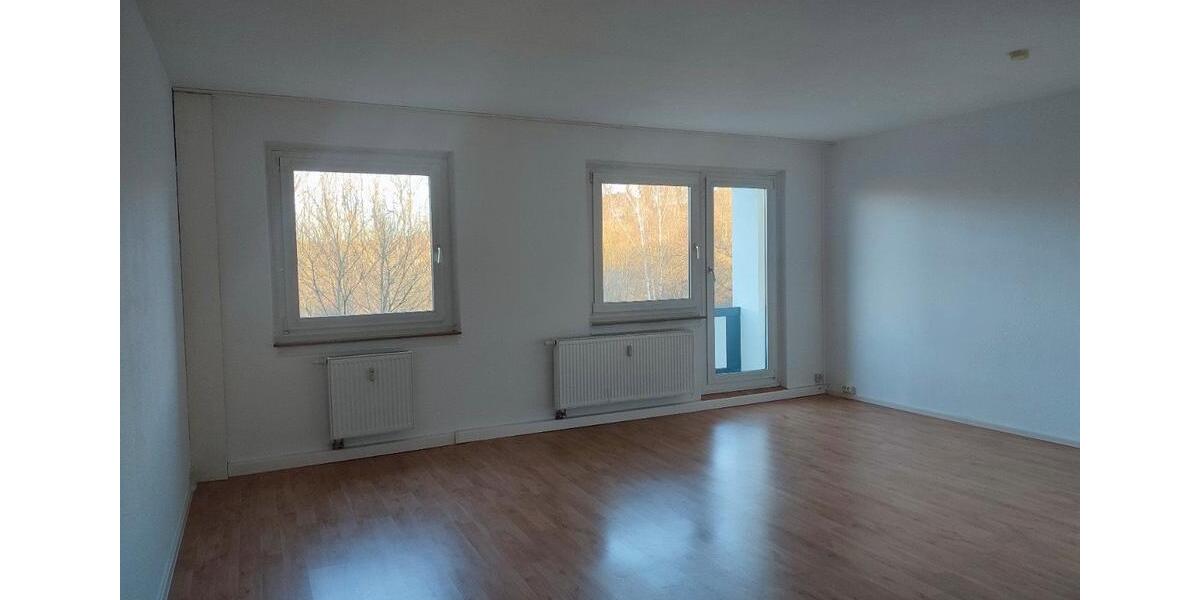 Etagenwohnung Mülsen - 3 Zimmer, 69 m&sup2;, 400&euro; | Angebot:24651343
