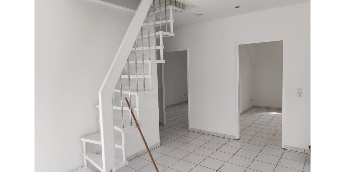Etagenwohnung Fell - 5 Zimmer, 166 m&sup2;, 970&euro; | Angebot:25476187