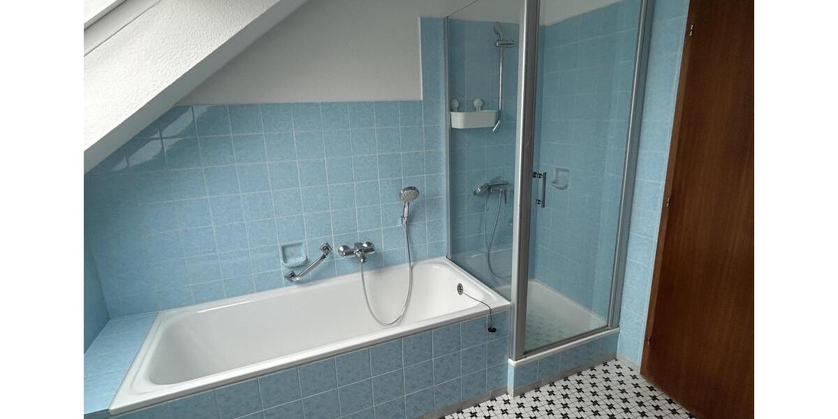 Dachgeschoßwohnung Dillingen an der Donau - 3 Zimmer, 94 m&sup2;, 730&euro; | Angebot:25496261