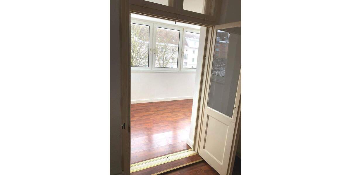 Etagenwohnung Schwerin Weststadt - 3 Zimmer, 107 m&sup2;, 1.000&euro; | Angebot:25037952