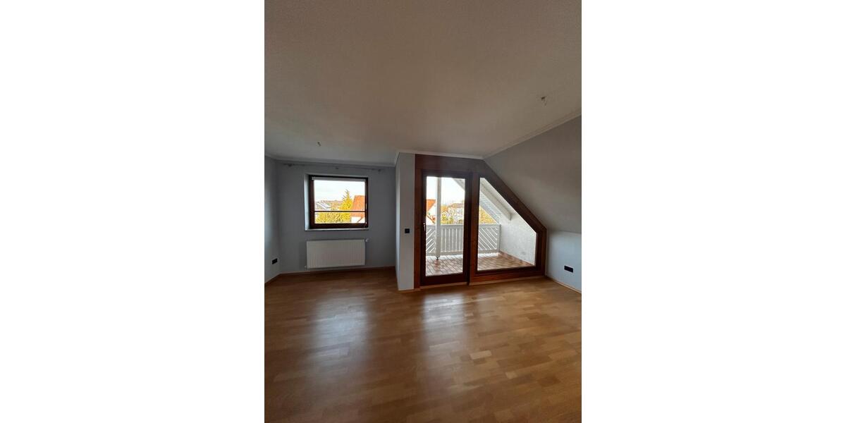 Dachgeschoßwohnung Bad Arolsen - 2 Zimmer, 70 m&sup2;, 600&euro; | Angebot:26010375