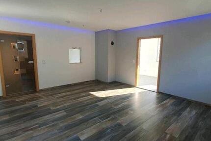 Wohnung Pößneck - 5 Zimmer, 110 m&sup2;, 700&euro; | Angebot:26549030