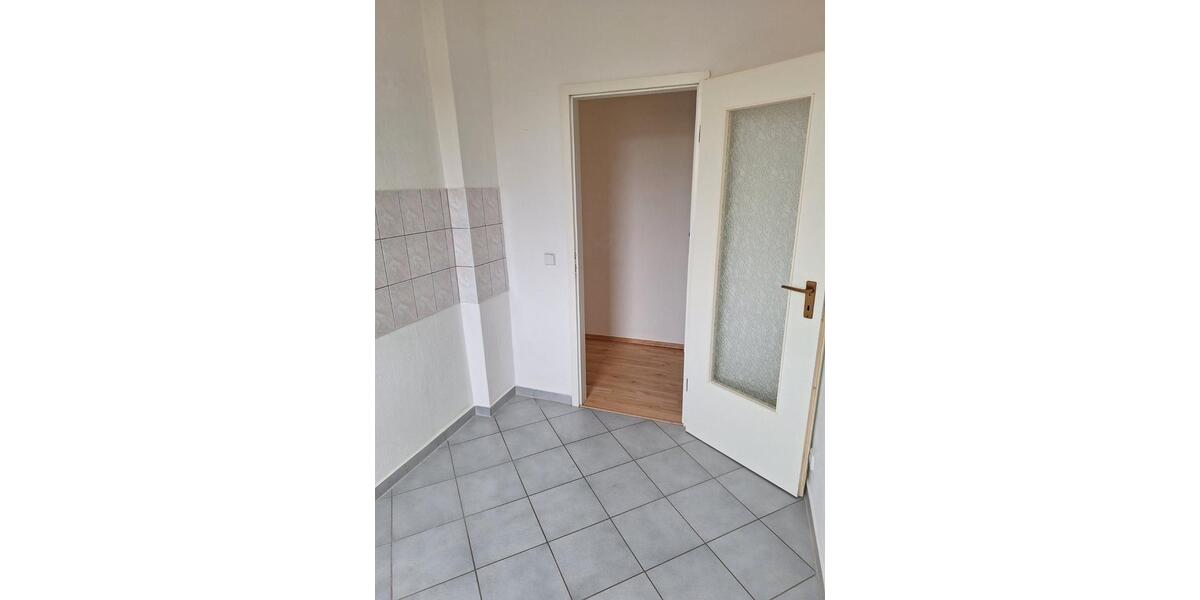 Etagenwohnung Bernburg (Saale) - 2 Zimmer, 45 m&sup2;, 295&euro; | Angebot:26698377