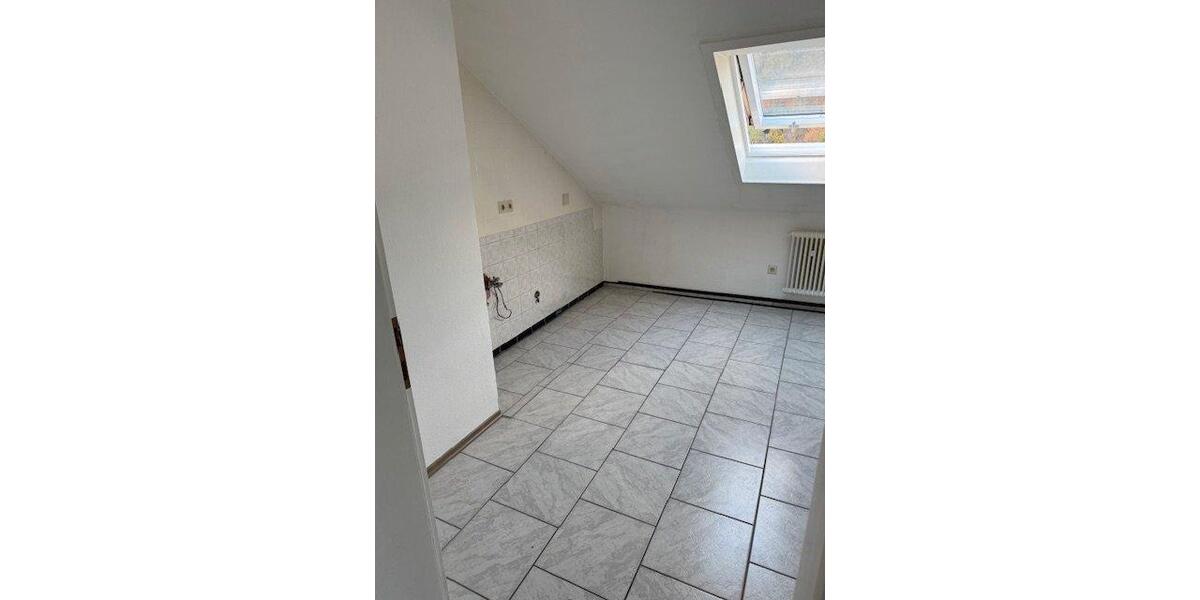 Dachgeschoßwohnung Kronach - 4 Zimmer, 86 m&sup2;, 550&euro; | Angebot:26233550