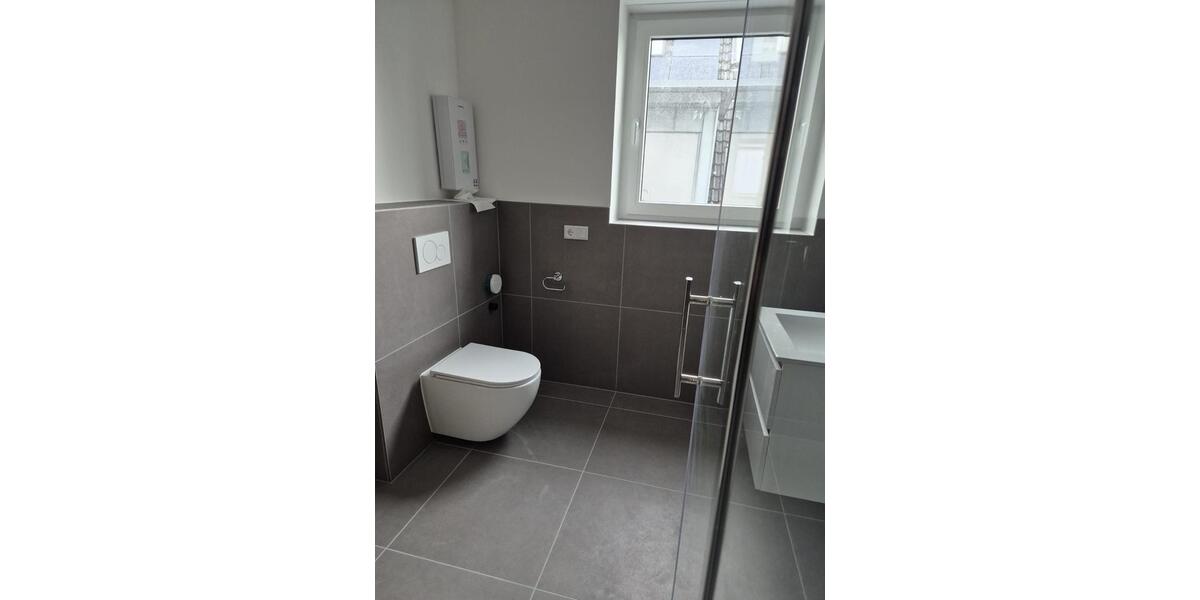 Dachgeschoßwohnung Mainz Laubenheim - 3 Zimmer, 82 m&sup2;, 1.312&euro; | Angebot:25934728