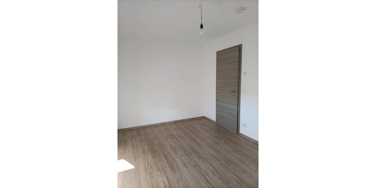 Erdgeschoßwohnung Wilsdruff - 2 Zimmer, 60 m&sup2;, 566&euro; | Angebot:25479178
