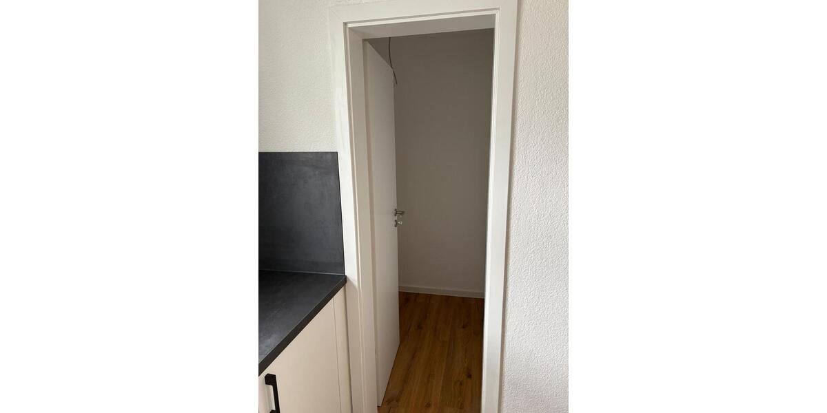Erdgeschoßwohnung Ofterdingen - 4.5 Zimmer, 150 m&sup2;, 1.800&euro; | Angebot:26201489