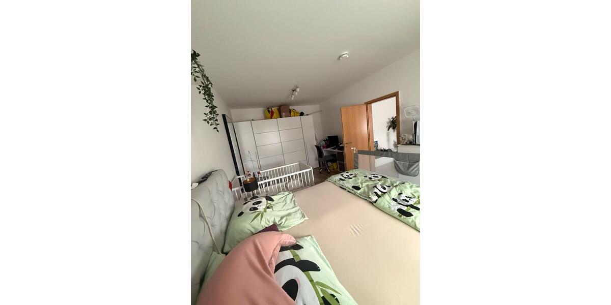 Etagenwohnung Neuhaus am Rennweg - 4 Zimmer, 76 m&sup2;, 863&euro; | Angebot:25636082