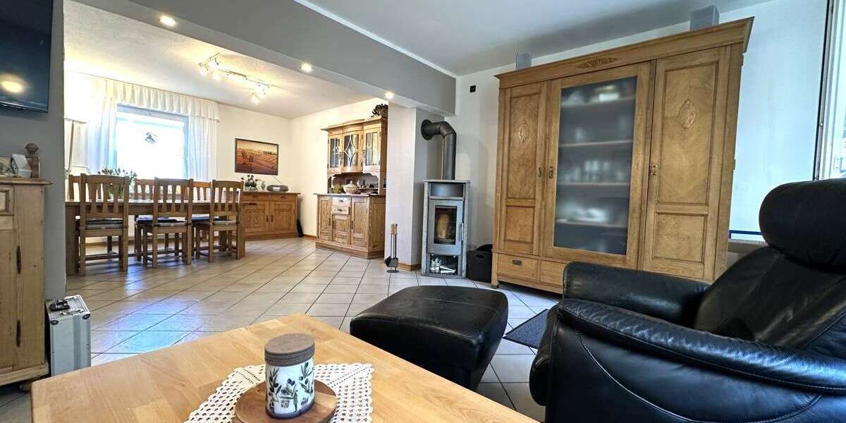 Etagenwohnung Köln / Eil Eil - 3 Zimmer, 95 m&sup2;, 1.200&euro; | Angebot:26164314