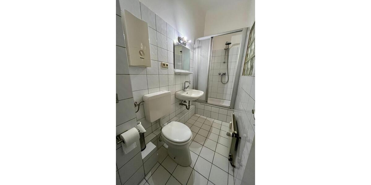 Erdgeschoßwohnung Krefeld - 1 Zimmer, 30 m&sup2;, 470&euro; | Angebot:24454501