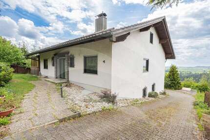 Haus Büchlberg/Denkhof Denkhof - 5 Zimmer, 210 m&sup2;, 1.995&euro; | Angebot:26794906