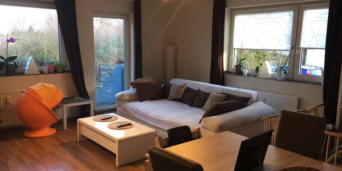Etagenwohnung Braunschweig Wabe-Schunter-Beberbach - 4 Zimmer, 120 m&sup2;, 1.000&euro; | Angebot:27032336