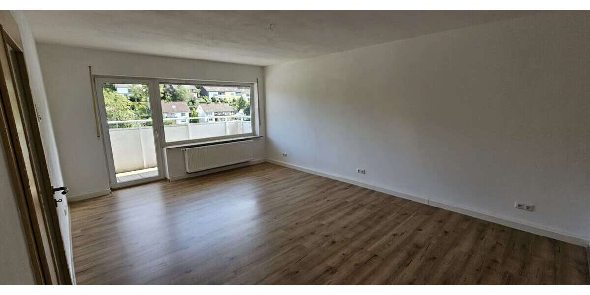 Etagenwohnung Siegen - 2 Zimmer, 64 m&sup2;, 620&euro; | Angebot:27003148