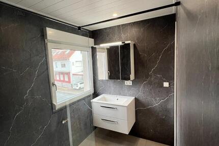 Wohnung Leidersbach - 4 Zimmer, 103 m&sup2;, 900&euro; | Angebot:24641117