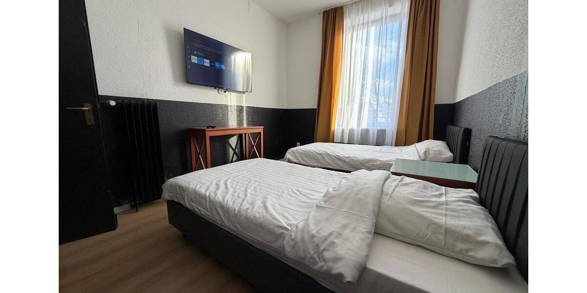 Wohnen auf Zeit Neuenrade - 7 Zimmer, 180 m&sup2;, 16&euro; | Angebot:24447625