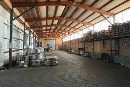 Gewerbehalle 400 Quadratmeter Halle Lager zimmer