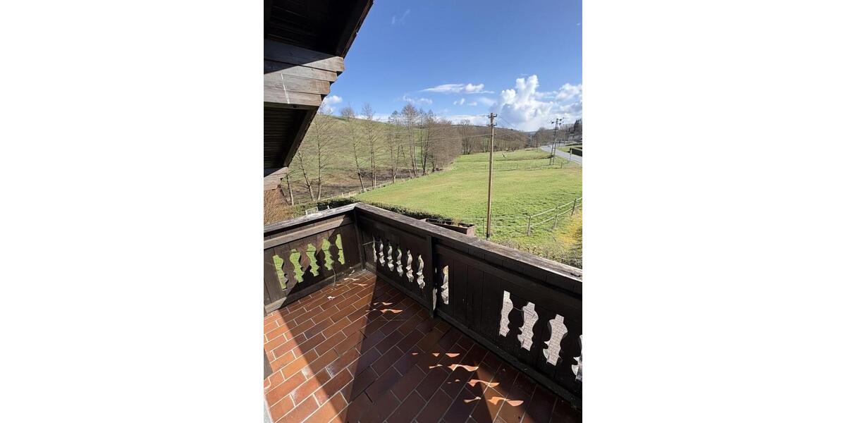 Dachgeschoßwohnung Mossautal - 5 Zimmer, 115 m&sup2;, 1.000&euro; | Angebot:25947874