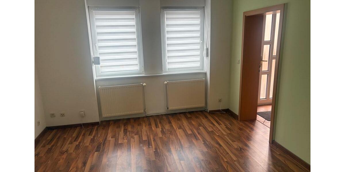 Etagenwohnung Bitterfeld-Wolfen Greppin - 4 Zimmer, 80 m&sup2;, 550&euro; | Angebot:26645411