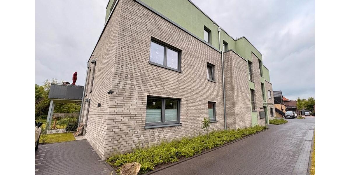 Etagenwohnung Zetel - 2 Zimmer, 87 m&sup2;, 1.070&euro; | Angebot:26618573