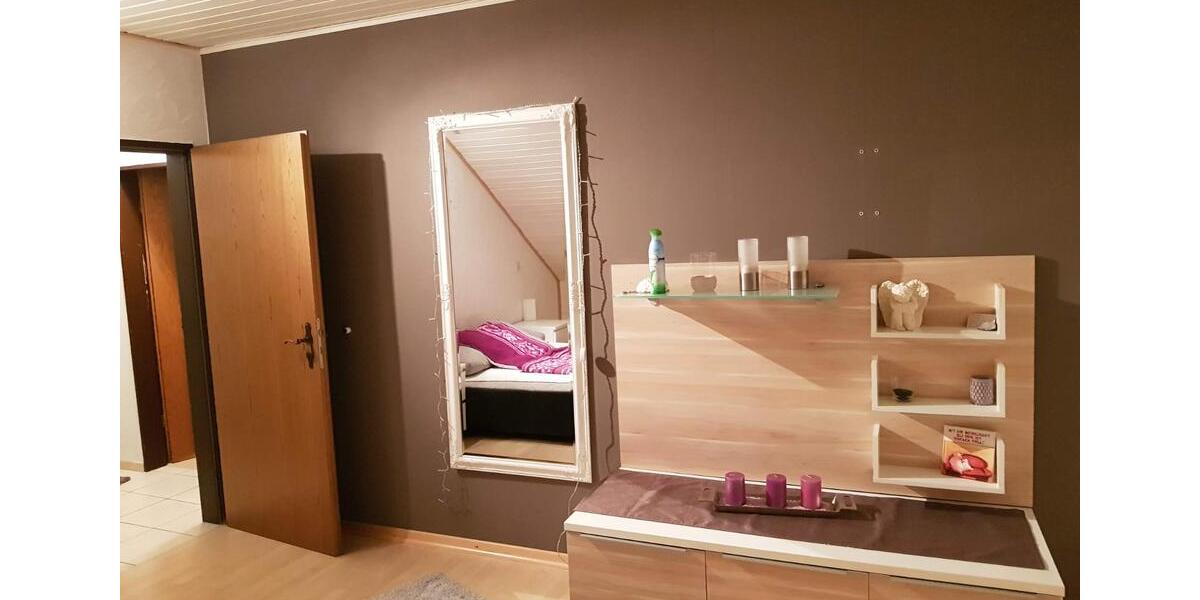 Dachgeschoßwohnung Hillesheim - 3 Zimmer, 75 m&sup2;, 500&euro; | Angebot:24561576